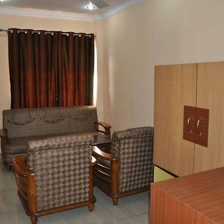 Hotel Simla 西里古里 外观 照片