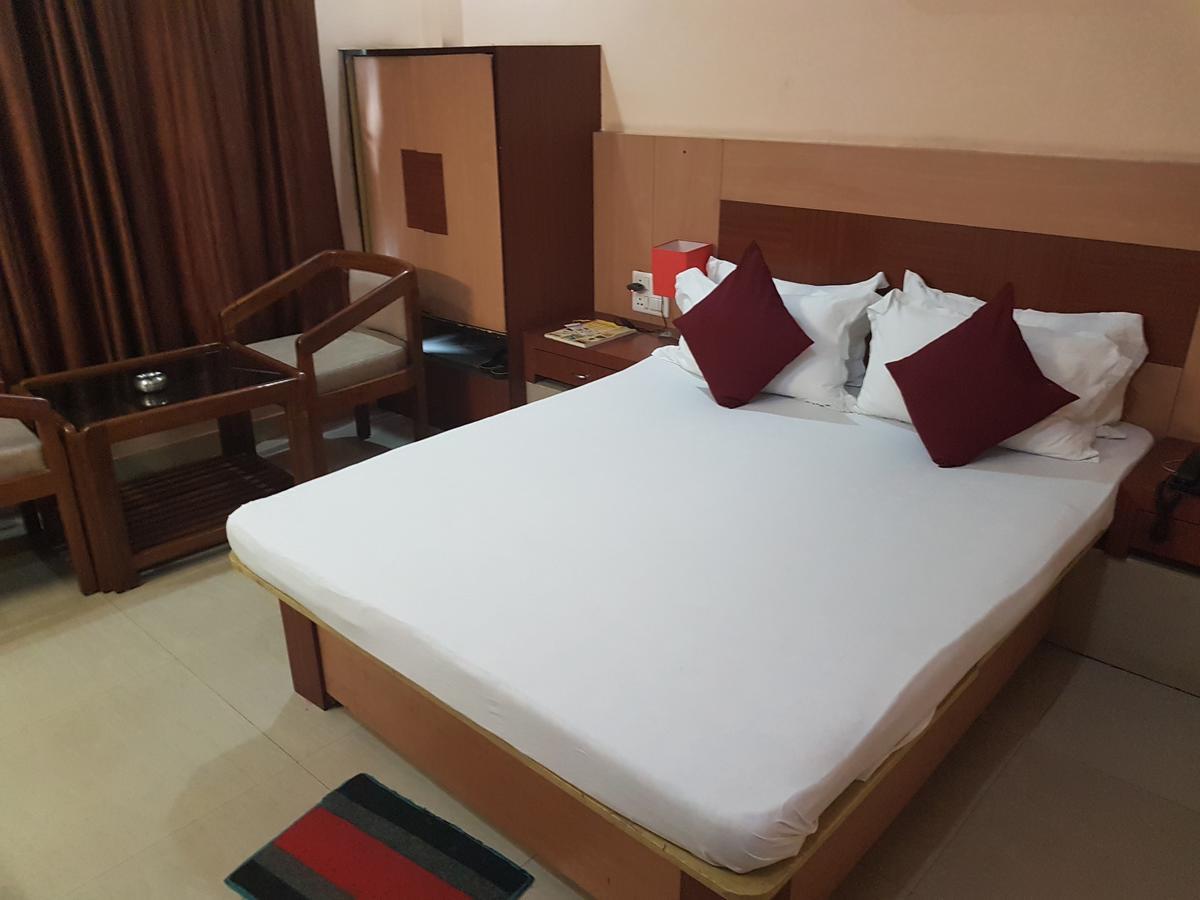 Hotel Simla 西里古里 外观 照片