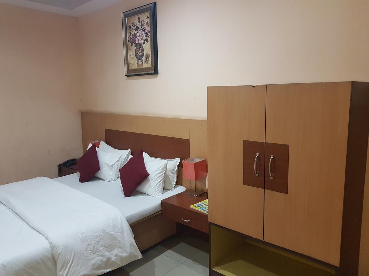 Hotel Simla 西里古里 外观 照片