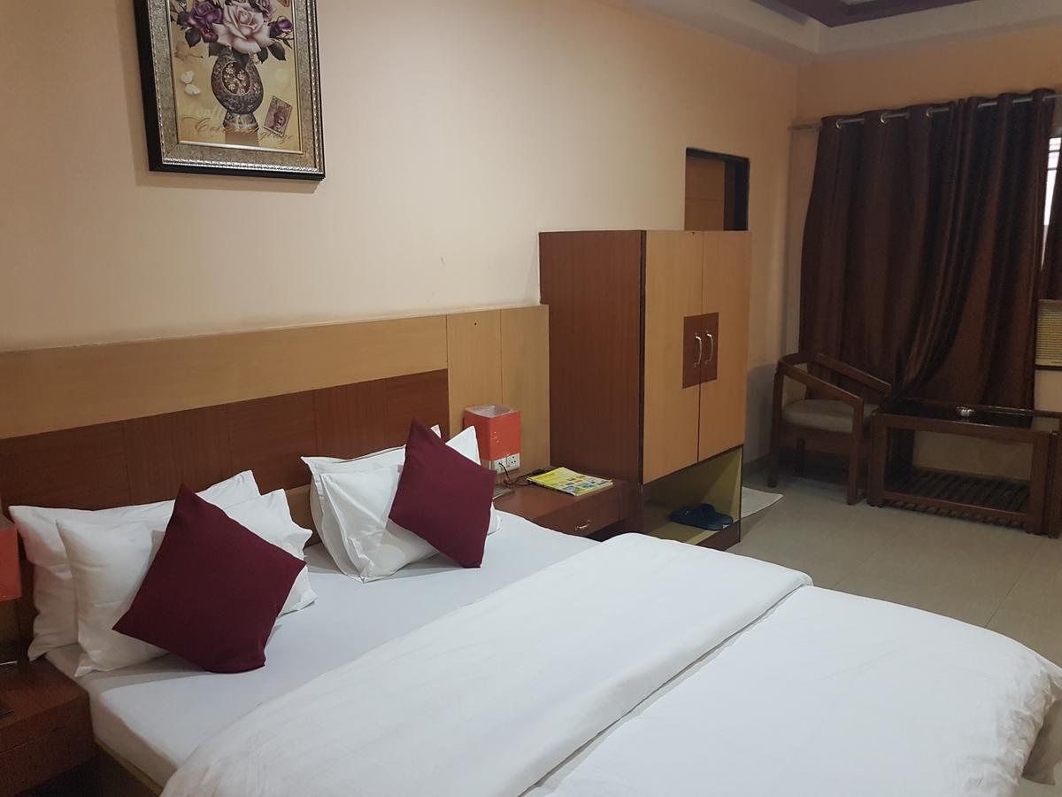 Hotel Simla 西里古里 外观 照片