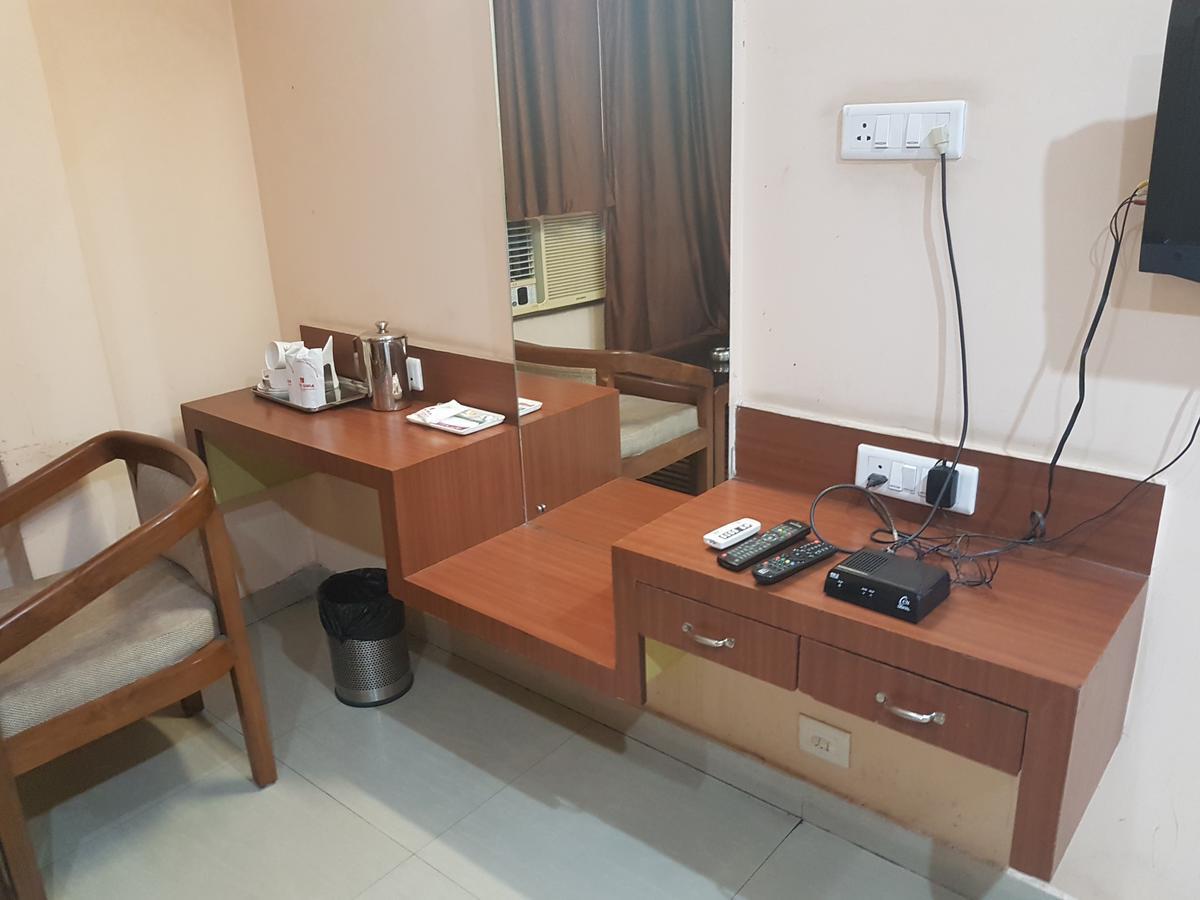 Hotel Simla 西里古里 外观 照片